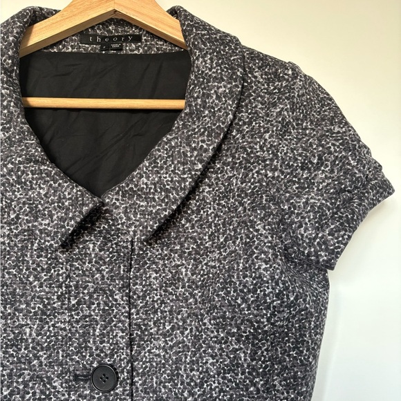 Theory Rarias Tweed Cap Sleeve Blazer | Size 6 - Picture 3 of 7